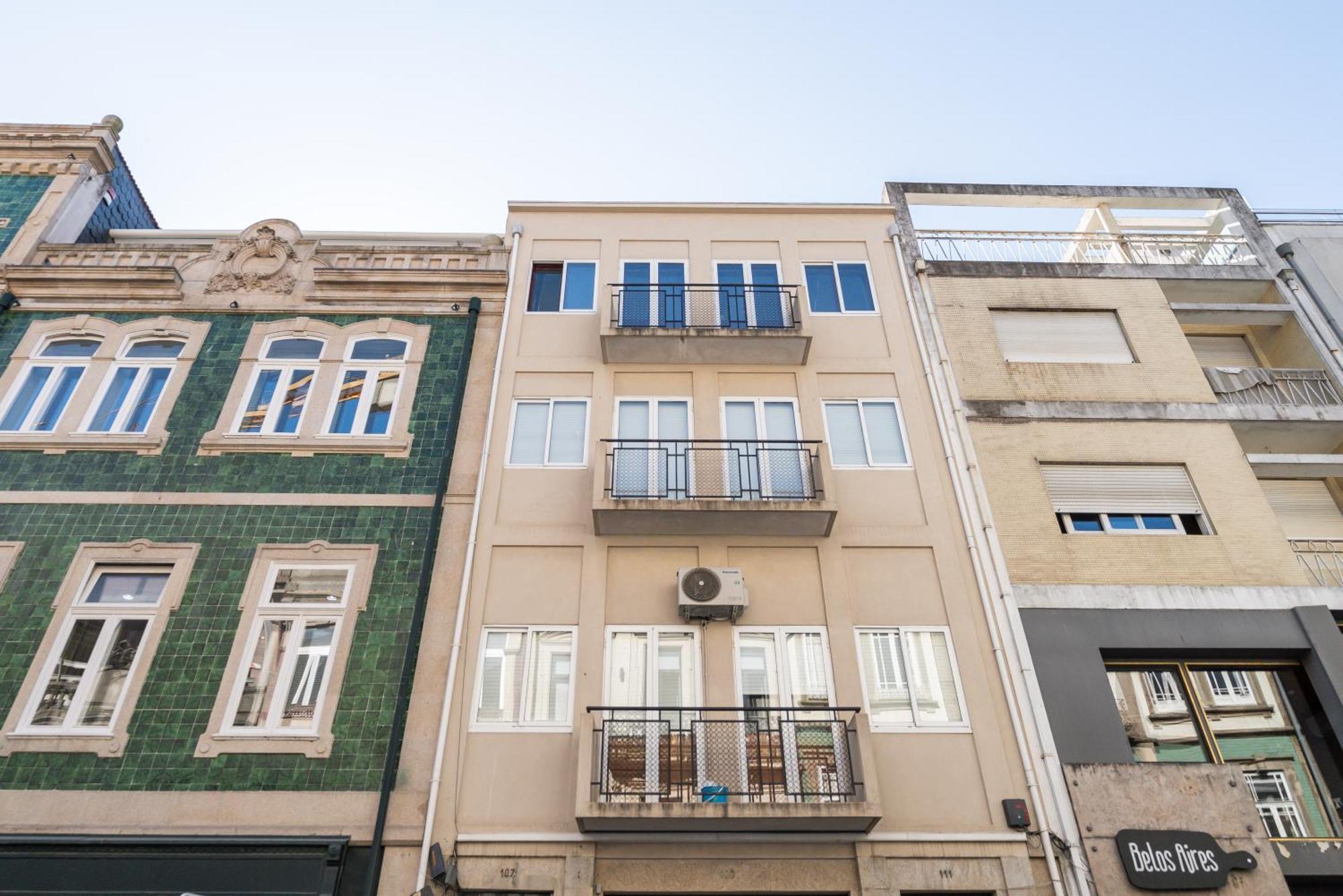 Host Wise - Colorful Bright Flat With Balcony Διαμέρισμα Πόρτο Δωμάτιο φωτογραφία